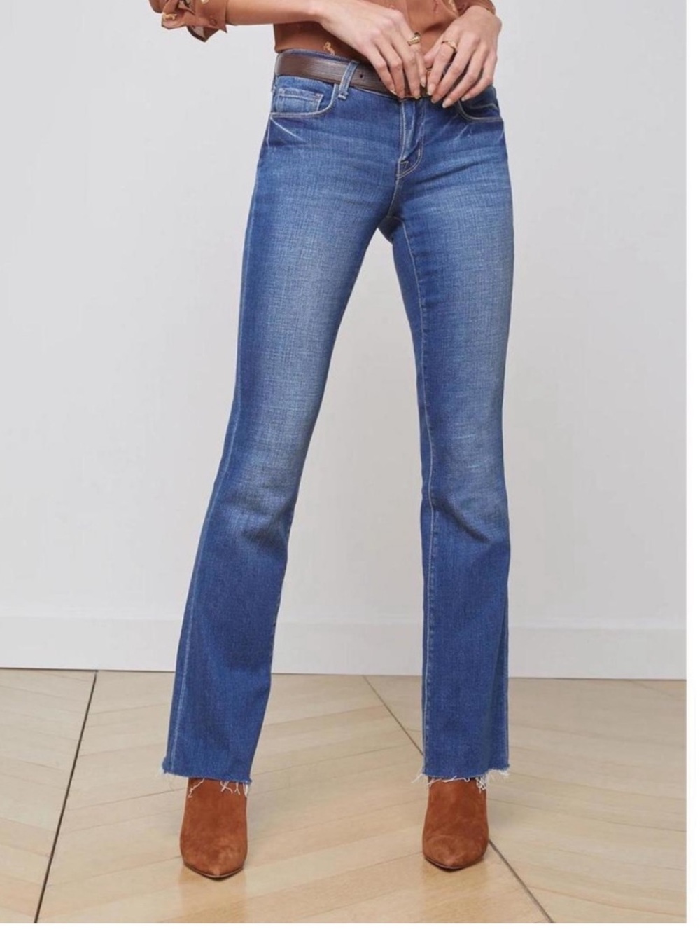 L’Agence Sneeki Low-Rise Straight Jean in Hastings Wash 26